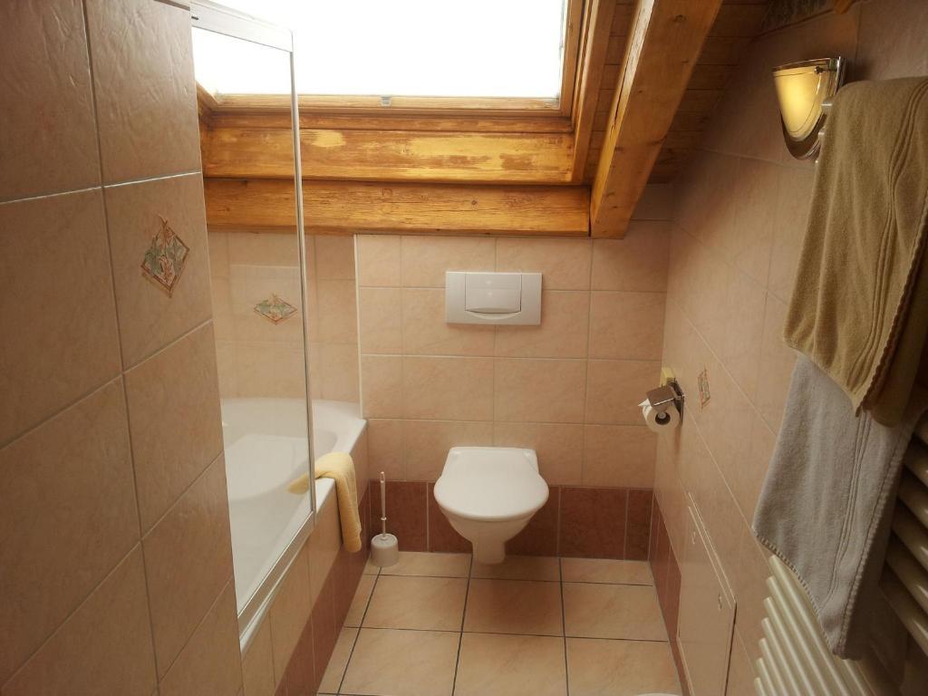 Hotel Dufour Alpin Superior - Adults Only Zermatt Quarto foto